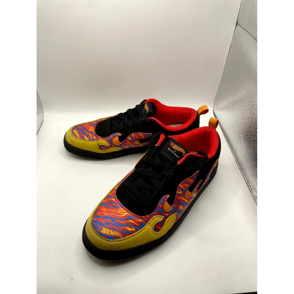 Airwalk x Hot Wheels Classic 2.0 Boys US 6 Casual Shoes Multicolor Sneakers